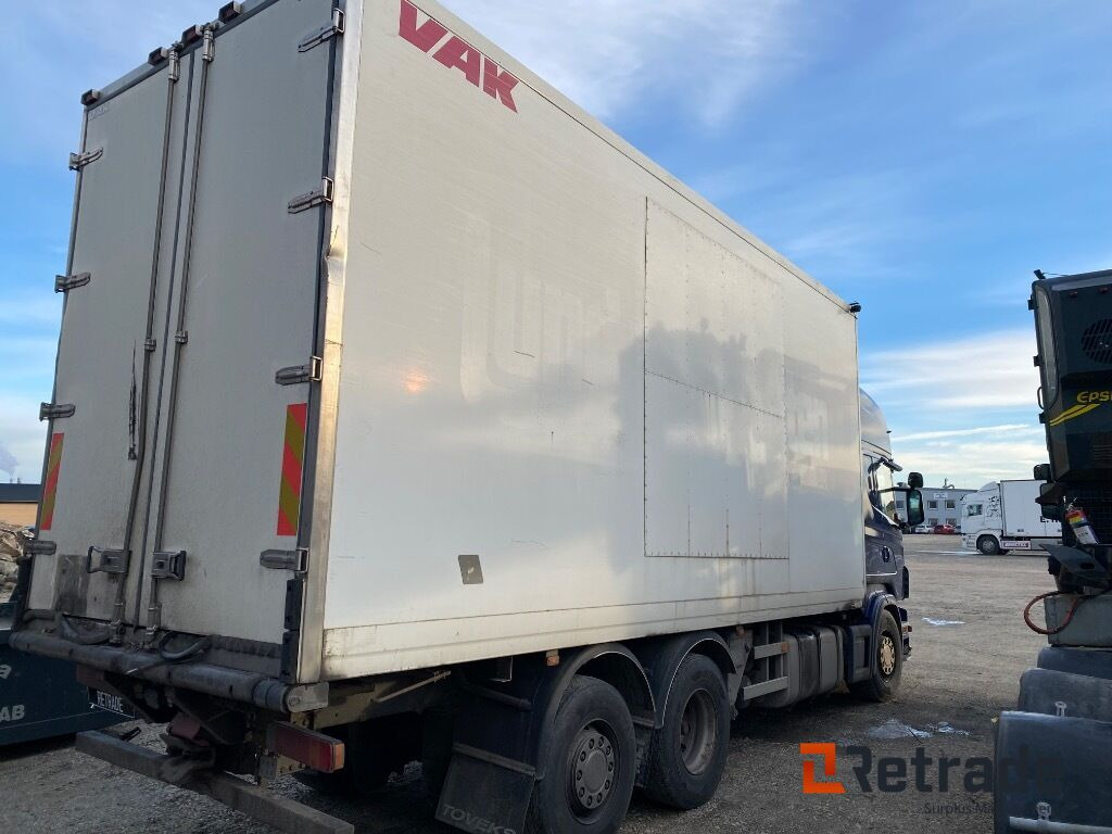 Skåpbil Scania R500LB6X2*4MNB Renoveringsobjekt - Camión caja cerrada: foto 4 Skåpbil Scania R500LB6X2*4MNB Renoveringsobjekt - Camión caja cerrada: foto 4