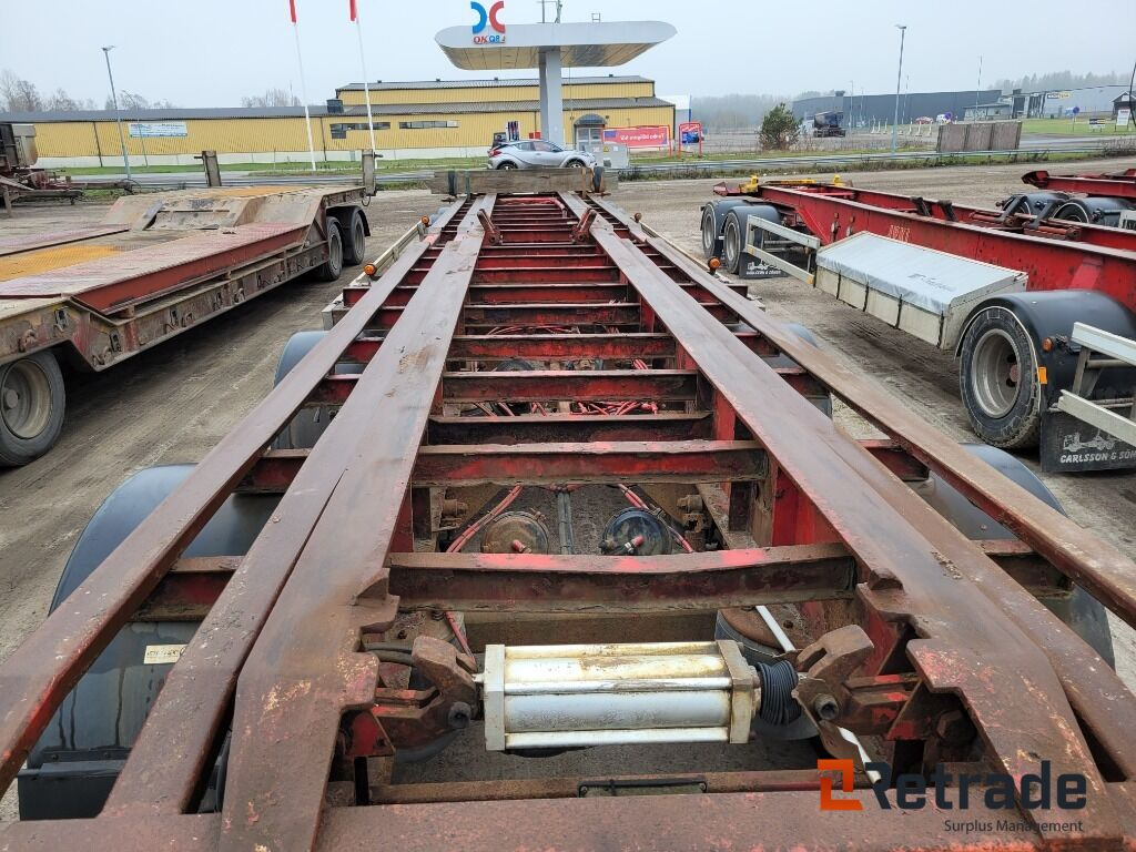 Släpvagn Briab Kilafors 4-axligt lastväxlarsläp - Remolque multilift/ Portacontenedores de cadenas: foto 5 Släpvagn Briab Kilafors 4-axligt lastväxlarsläp - Remolque multilift/ Portacontenedores de cadenas: foto 5
