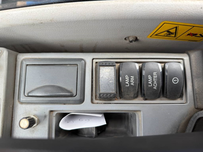 Excavadora de cadenas Hitachi ZX250LC-6 - Hammer Lines / Isuzu Engine: foto 13