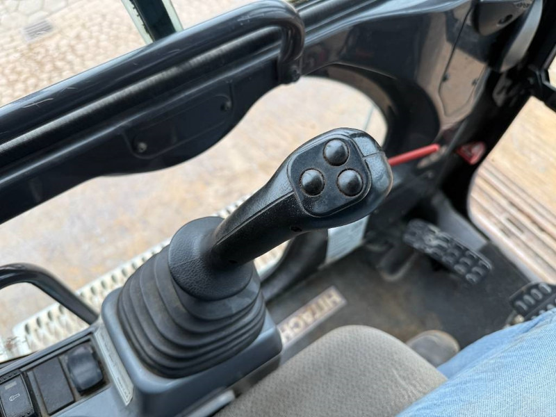 Excavadora de cadenas Hitachi ZX250LC-6 - Hammer Lines / Isuzu Engine: foto 16