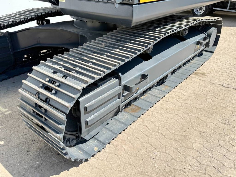 Excavadora de cadenas nuevo Hyundai R210 *2025 Model* - New / Unused / Hammer Lines: foto 16