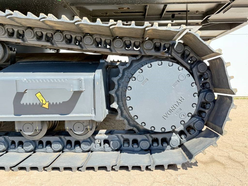 Excavadora de cadenas nuevo Hyundai R210 *2025 Model* - New / Unused / Hammer Lines: foto 17