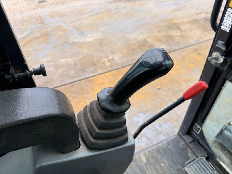 Miniexcavadora Kubota KX027-4 - Hammer Lines / Quick Coupler: foto 9