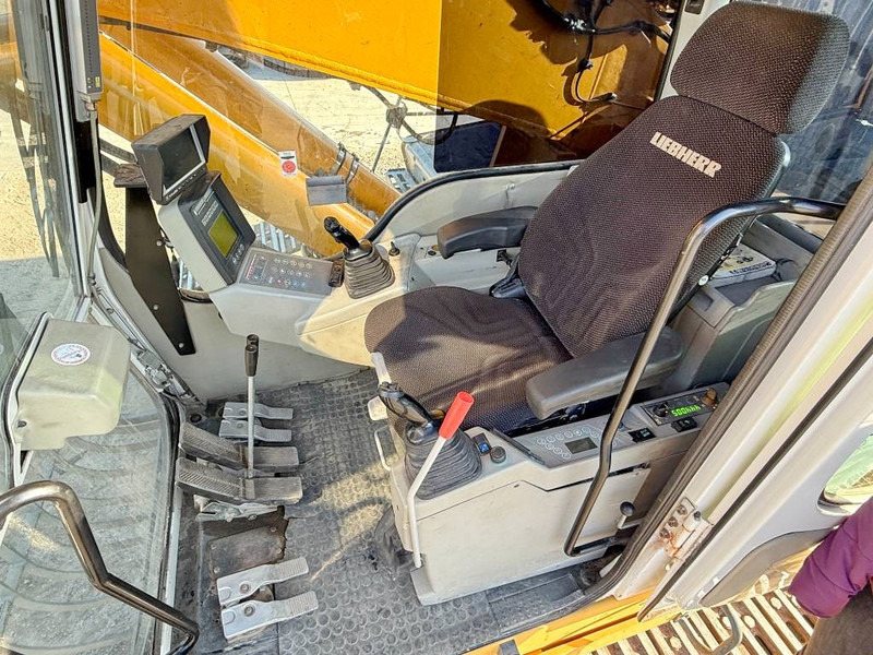 Excavadora de cadenas Liebherr R944C UHD - 23 m Demolition / Hydr UC / OilQuick: foto 6