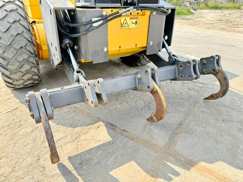 Grader Volvo G970 - 3 Tine Ripper / EPA Certified: foto 12