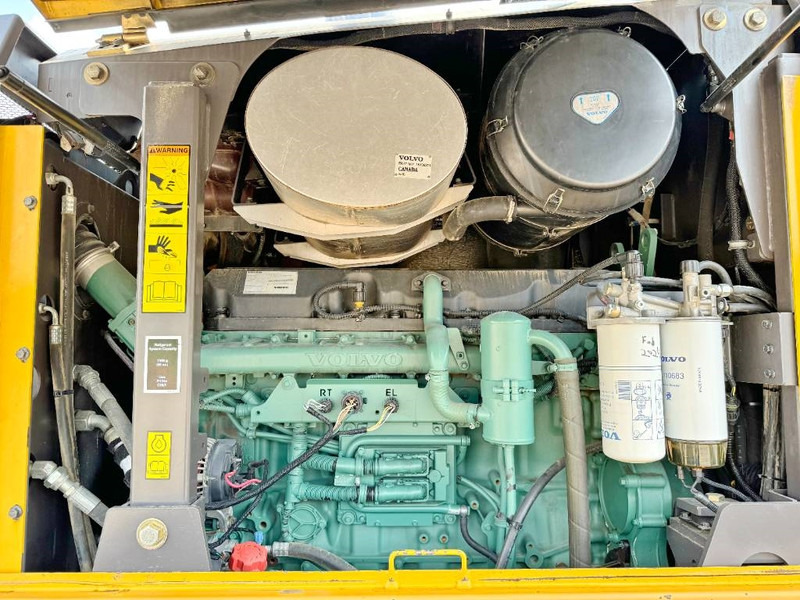 Grader Volvo G970 - 3 Tine Ripper / EPA Certified: foto 15