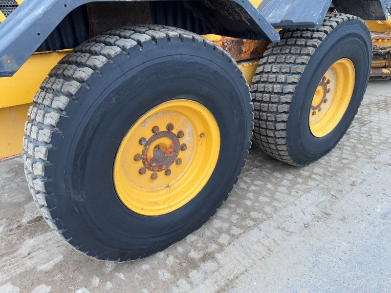 Grader Volvo G970 - 4.27 Meter Blade / EPA Certified: foto 18