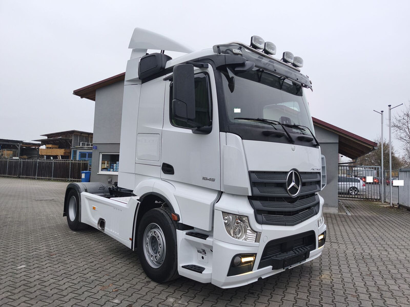 Mercedes-Benz Actros 1845 Sattelzugmaschine Euro 6 4x2 - Cabeza tractora: foto 1 Mercedes-Benz Actros 1845 Sattelzugmaschine Euro 6 4x2 - Cabeza tractora: foto 1
