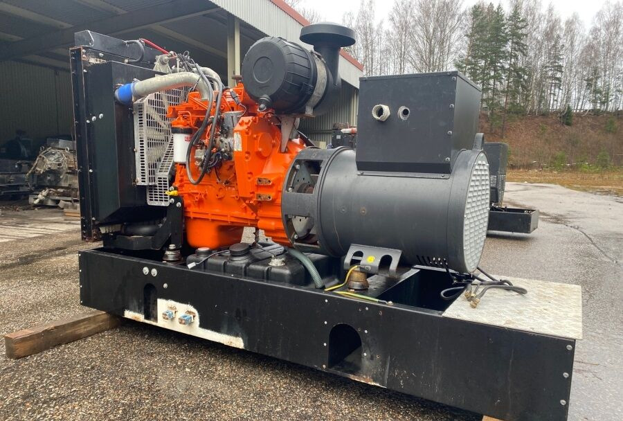 Diversen ECP34 2S4 - Iveco Engine,126kVA,New oils, filters, Mecc Alte ECP34 2S4 Diversen ECP34 2S4 - Iveco Engine,126kVA,New oils, filters, Mecc Alte ECP34 2S4 - Iveco Engine,126kVA,New oils, filters, Like New - Generador industriale: foto 1 Diversen ECP34 2S4 - Iveco Engine,126kVA,New oils, filters, Mecc Alte ECP34 2S4 Diversen ECP34 2S4 - Iveco Engine,126kVA,New oils, filters, Mecc Alte ECP34 2S4 - Iveco Engine,126kVA,New oils, filters, Like New - Generador industriale: foto 1