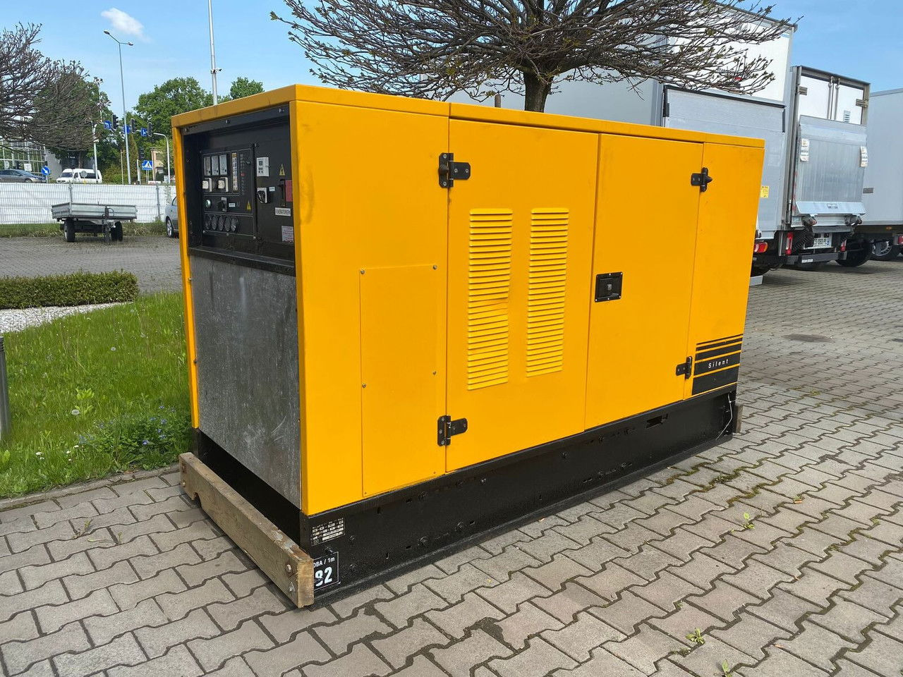 SDMO NS 60 W M, Silent generator 60kVA, 48KW NS 60 W M, Silent generator 60kVA, 48KW - Generador industriale: foto 1 SDMO NS 60 W M, Silent generator 60kVA, 48KW NS 60 W M, Silent generator 60kVA, 48KW - Generador industriale: foto 1