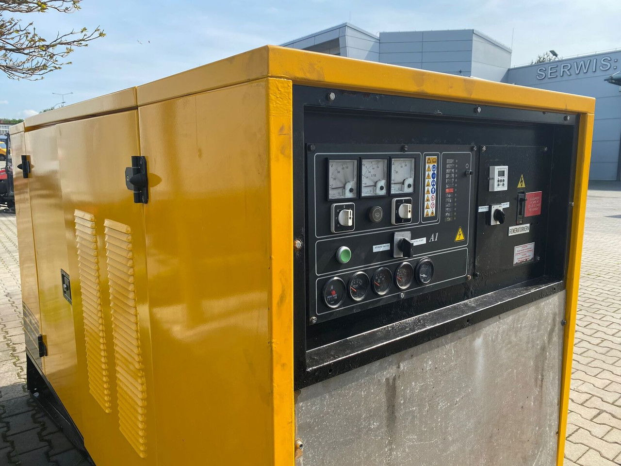 SDMO NS 60 W M, Silent generator 60kVA, 48KW NS 60 W M, Silent generator 60kVA, SDMO NS 60 W M, Silent generator 60kVA, 48KW NS 60 W M, Silent generator 60kVA, 48KW - Generador industriale: foto 1 SDMO NS 60 W M, Silent generator 60kVA, 48KW NS 60 W M, Silent generator 60kVA, SDMO NS 60 W M, Silent generator 60kVA, 48KW NS 60 W M, Silent generator 60kVA, 48KW - Generador industriale: foto 1