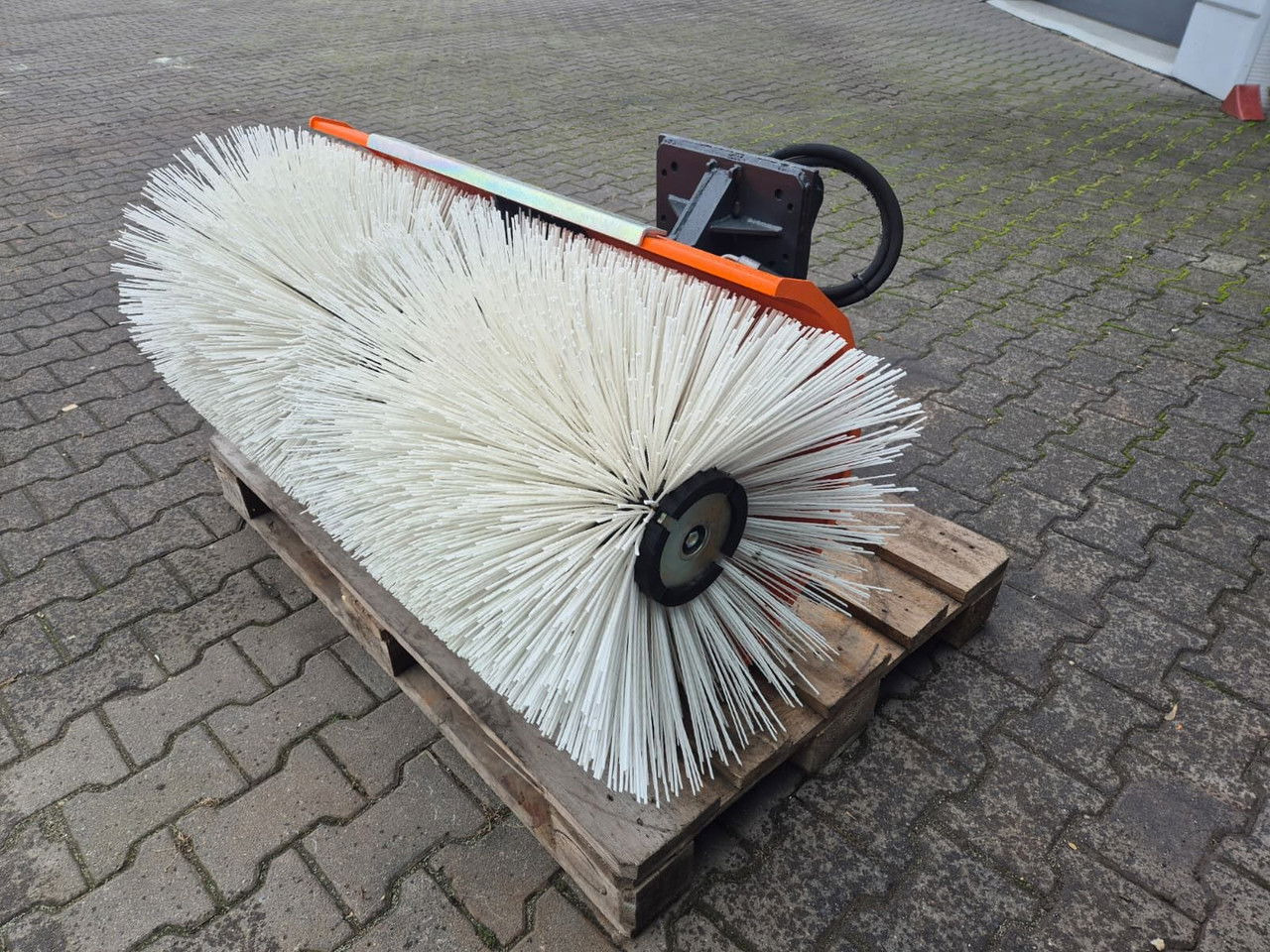 Tuchel Sweep Bagger KM 520 / NEW - Barredora cucharón: foto 4 Tuchel Sweep Bagger KM 520 / NEW - Barredora cucharón: foto 4