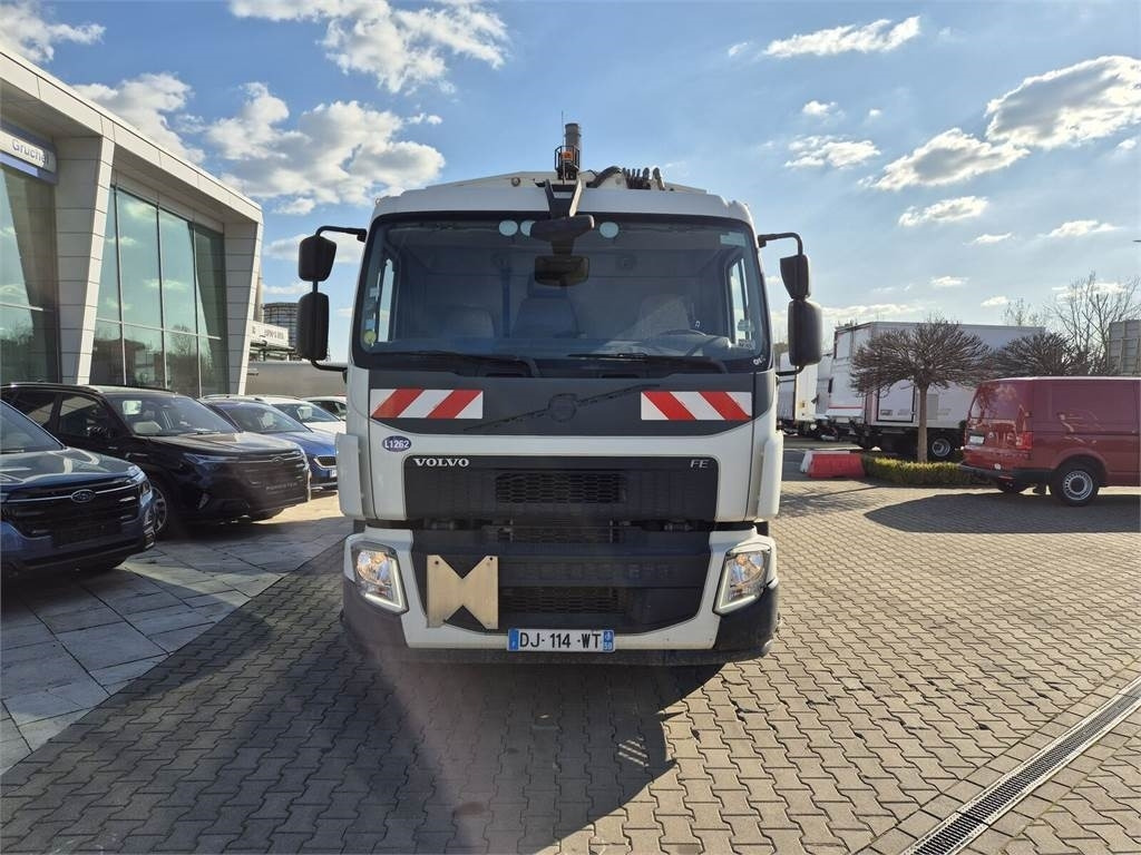Volvo FE 280 / 13M3 / GEESINKNORBA / EURO 6 / 3 SEATS - Camión de basura: foto 3 Volvo FE 280 / 13M3 / GEESINKNORBA / EURO 6 / 3 SEATS - Camión de basura: foto 3