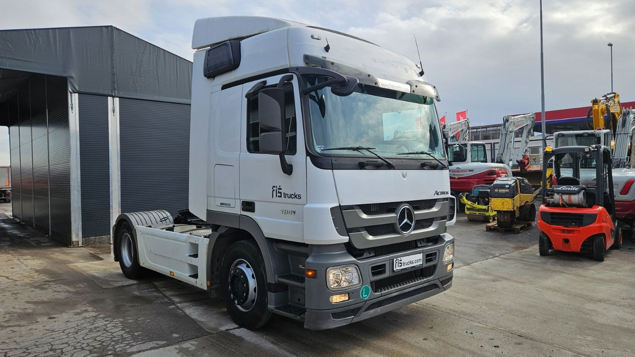 Mercedes-Benz Actros 1841 4x2 tractor unit - retarder - Cabeza tractora: foto 3 Mercedes-Benz Actros 1841 4x2 tractor unit - retarder - Cabeza tractora: foto 3