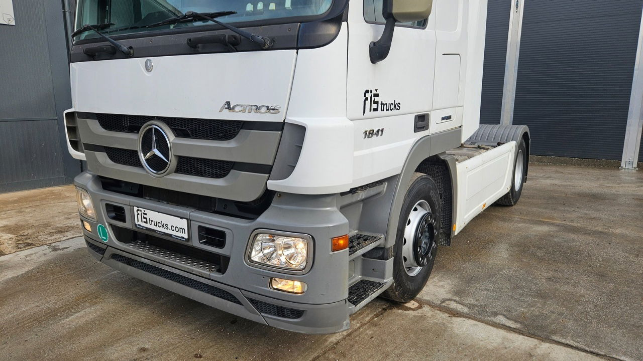 Mercedes-Benz Actros 1841 4x2 tractor unit - retarder - Cabeza tractora: foto 2 Mercedes-Benz Actros 1841 4x2 tractor unit - retarder - Cabeza tractora: foto 2