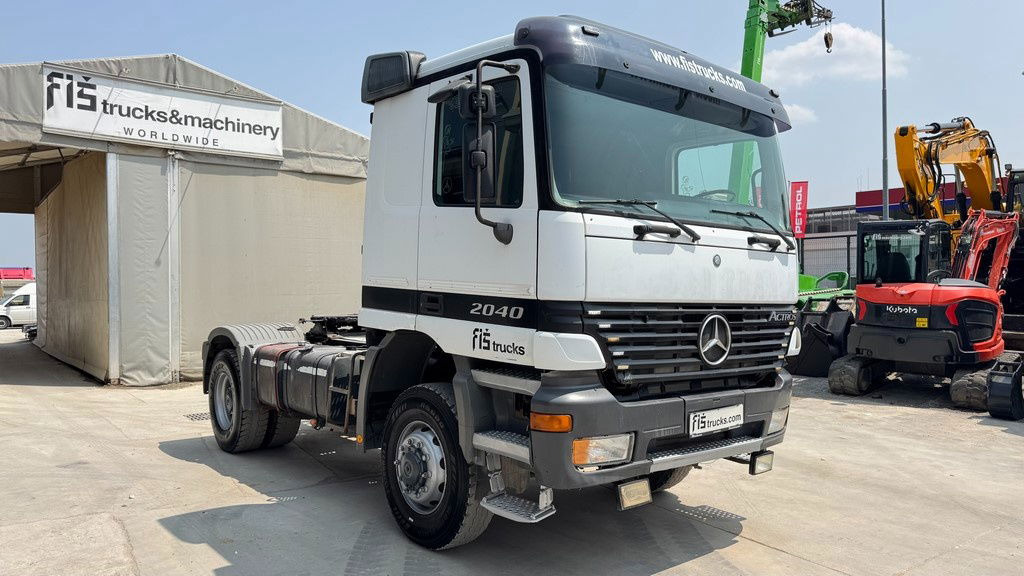 Mercedes-Benz Actros 2040 AS 4x4 tractor unit - tipp. hydr. - Cabeza tractora: foto 3 Mercedes-Benz Actros 2040 AS 4x4 tractor unit - tipp. hydr. - Cabeza tractora: foto 3