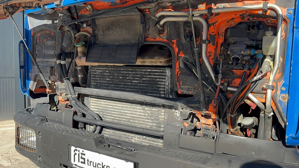 MAN 25.272 6x4 chassis- complete spring - Camión chasis: foto 5 MAN 25.272 6x4 chassis- complete spring - Camión chasis: foto 5