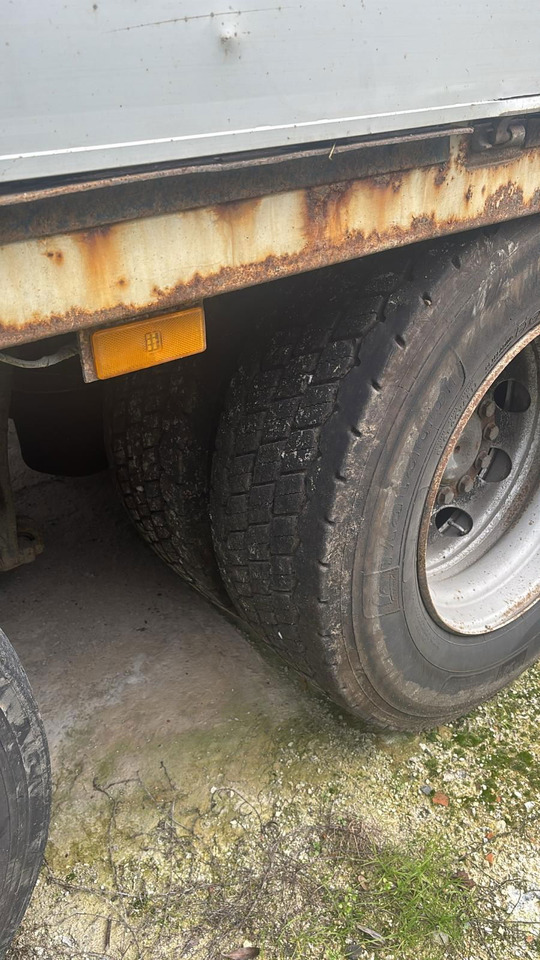Mercedes-Benz Actros 2536 L 6x2 stake body - lifting axle - Camión caja abierta: foto 5 Mercedes-Benz Actros 2536 L 6x2 stake body - lifting axle - Camión caja abierta: foto 5