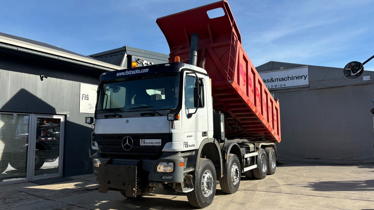 Mercedes-Benz Actros 4141 K 8x6 tipper - 19m3 - spring suspension - Camión volquete: foto 5 Mercedes-Benz Actros 4141 K 8x6 tipper - 19m3 - spring suspension - Camión volquete: foto 5