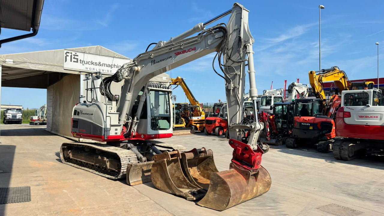 Takeuchi TB2150R - 2017 Year - Powertilt - 3X Buckets - Excavadora de cadenas: foto 2 Takeuchi TB2150R - 2017 Year - Powertilt - 3X Buckets - Excavadora de cadenas: foto 2