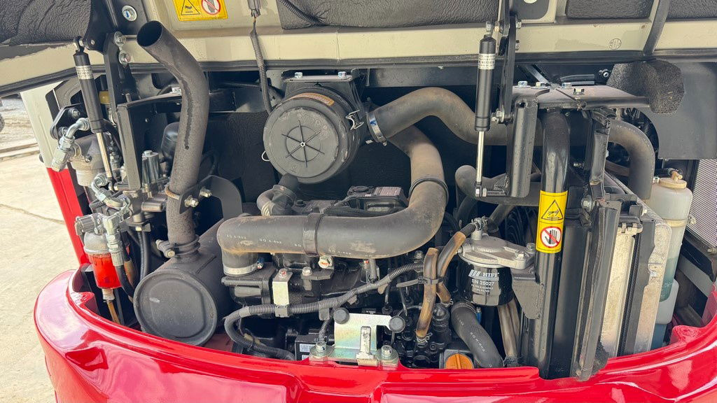 Miniexcavadora Takeuchi TB230 - Powertilt - 3X Buckets - 2021 Year - TOP: foto 13 Miniexcavadora Takeuchi TB230 - Powertilt - 3X Buckets - 2021 Year - TOP: foto 13