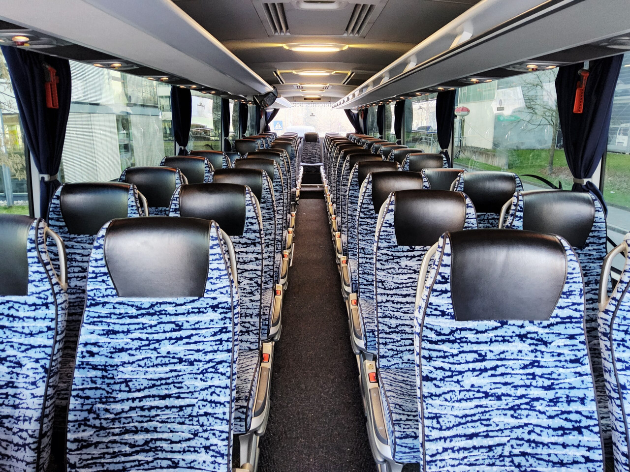 Mercedes Benz Tourismo 15 RHD 56 Sitze / kein WC / großer Kofferraum - Autocar: foto 5 Mercedes Benz Tourismo 15 RHD 56 Sitze / kein WC / großer Kofferraum - Autocar: foto 5