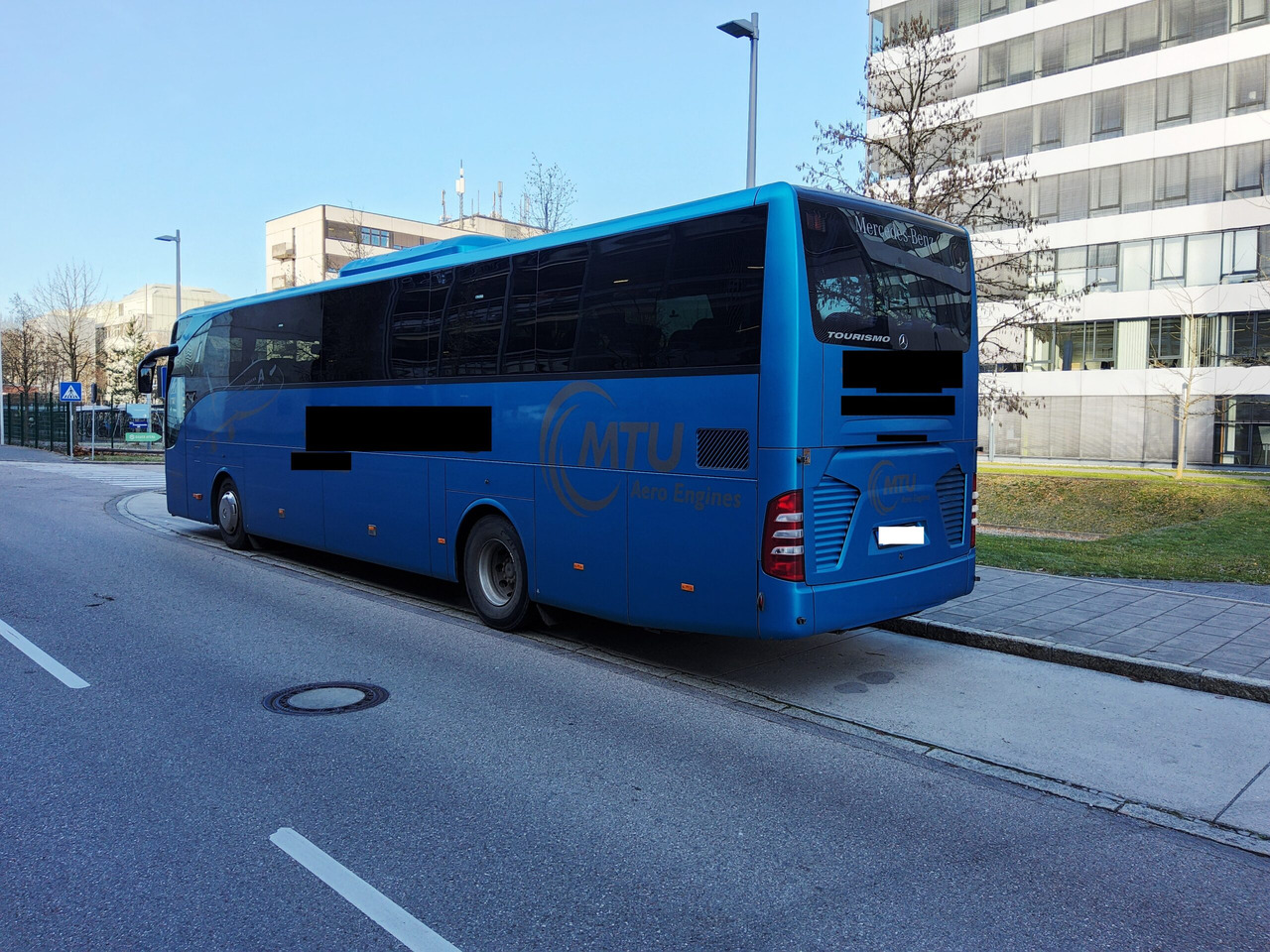 Mercedes Benz Tourismo 15 RHD 56 Sitze / kein WC / großer Kofferraum - Autocar: foto 3 Mercedes Benz Tourismo 15 RHD 56 Sitze / kein WC / großer Kofferraum - Autocar: foto 3