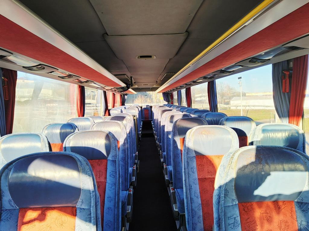 Setra S 415 GT HD 6 Gang / 50 Sitze - Autocar: foto 5 Setra S 415 GT HD 6 Gang / 50 Sitze - Autocar: foto 5