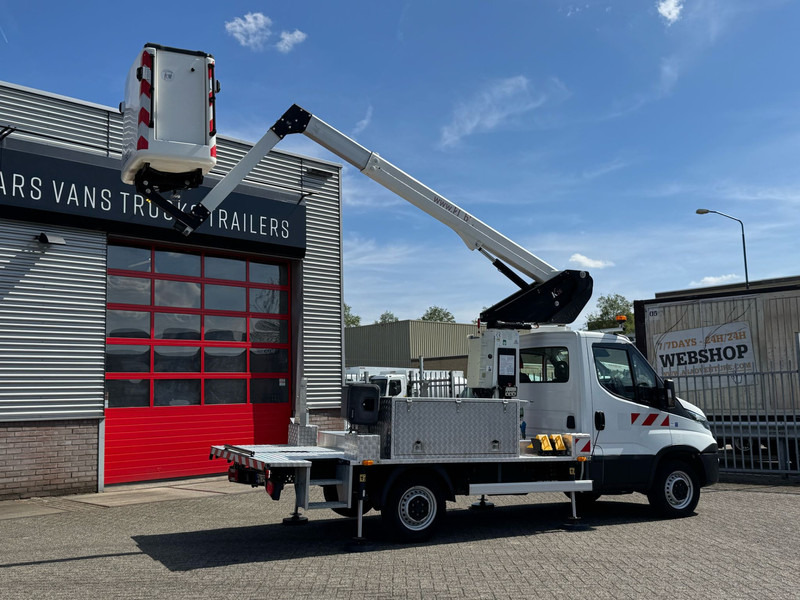 Iveco Daily 35S14 2 Person, Km 31.936!! 4x gestempeld, 2 persoonslift - Furgoneta: foto 2 Iveco Daily 35S14 2 Person, Km 31.936!! 4x gestempeld, 2 persoonslift - Furgoneta: foto 2
