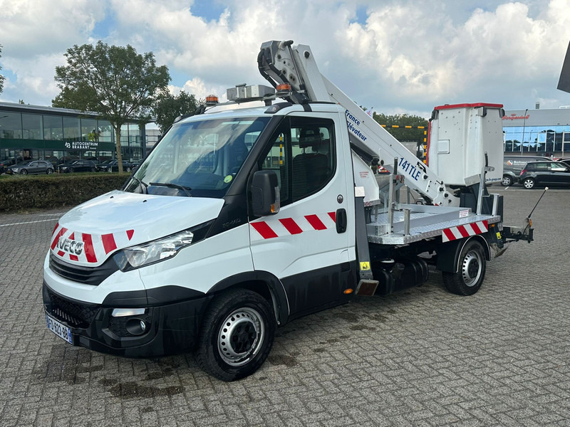 Iveco Daily 35S14 521 working hours, 14 meters Airco - Furgoneta: foto 5 Iveco Daily 35S14 521 working hours, 14 meters Airco - Furgoneta: foto 5