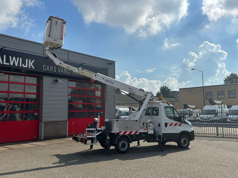 Iveco Daily 35S14 521 working hours, 14 meters Airco - Furgoneta: foto 3 Iveco Daily 35S14 521 working hours, 14 meters Airco - Furgoneta: foto 3