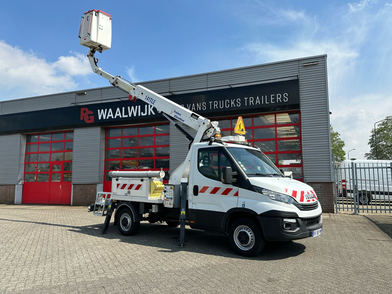 Iveco Daily 35S14 APK 10-07-2026 Nederlands Kenteken 14 meter, 4x stamped, 413 working hours - Furgoneta: foto 2 Iveco Daily 35S14 APK 10-07-2026 Nederlands Kenteken 14 meter, 4x stamped, 413 working hours - Furgoneta: foto 2