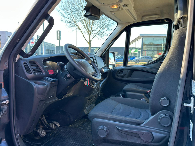 Iveco 50C18 - Furgón: foto 5 Iveco 50C18 - Furgón: foto 5