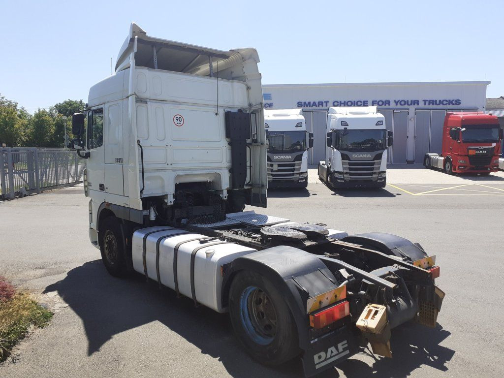 DAF XF105.460 EEV - Cabeza tractora: foto 5 DAF XF105.460 EEV - Cabeza tractora: foto 5