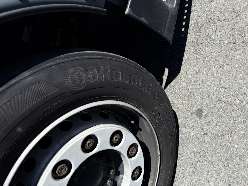 Cabeza tractora MAN TGX18.500 EURO 6 MEGA/lowdeck: foto 9 Cabeza tractora MAN TGX18.500 EURO 6 MEGA/lowdeck: foto 9