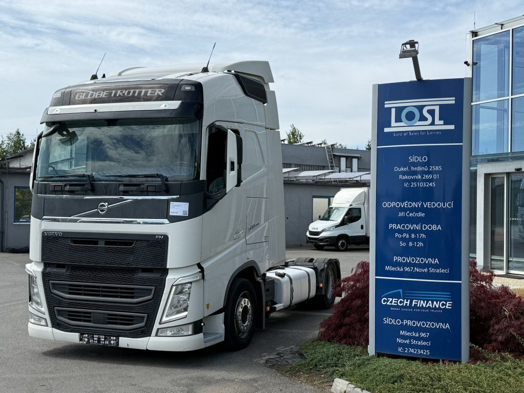 Volvo FH500 EURO 6 MEGA/lowdeck - Cabeza tractora: foto 1 Volvo FH500 EURO 6 MEGA/lowdeck - Cabeza tractora: foto 1