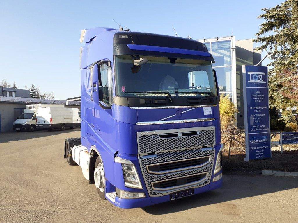 Volvo FH500 XL EURO 6 MEGA/lowdeck - Cabeza tractora: foto 2 Volvo FH500 XL EURO 6 MEGA/lowdeck - Cabeza tractora: foto 2
