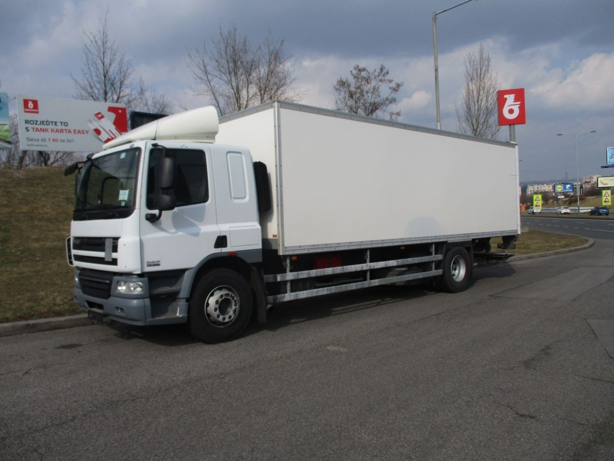 DAF CF 75.310 - Camión caja cerrada: foto 1 DAF CF 75.310 - Camión caja cerrada: foto 1