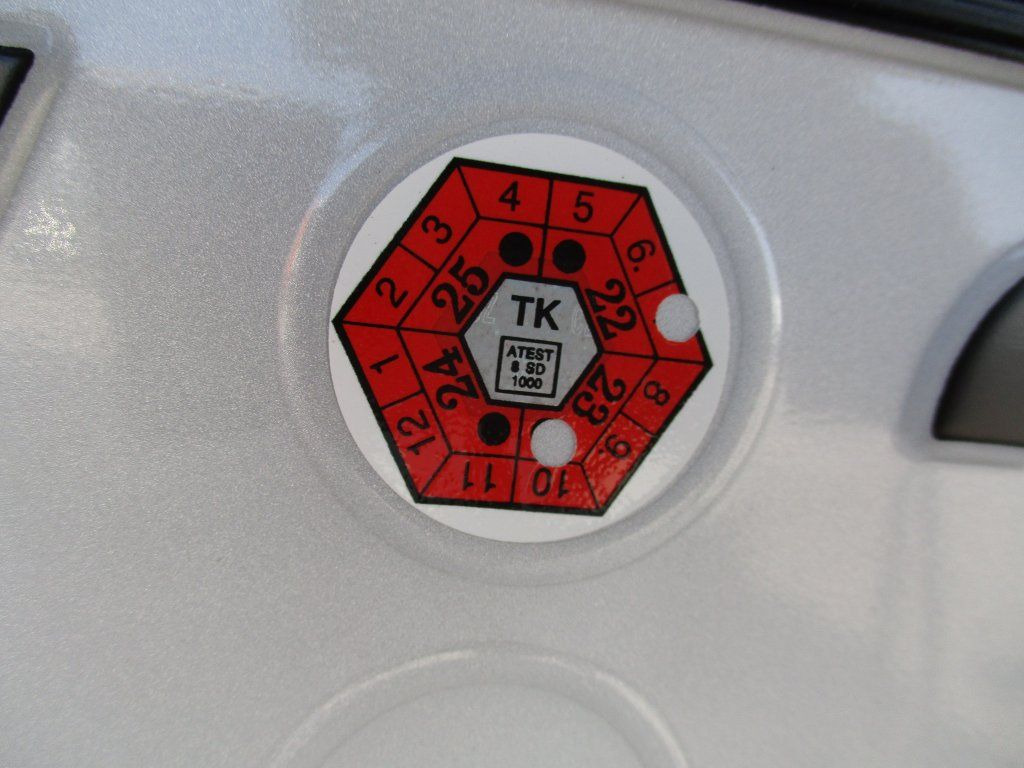 Camión caja cerrada DAF LF 230: foto 11 Camión caja cerrada DAF LF 230: foto 11