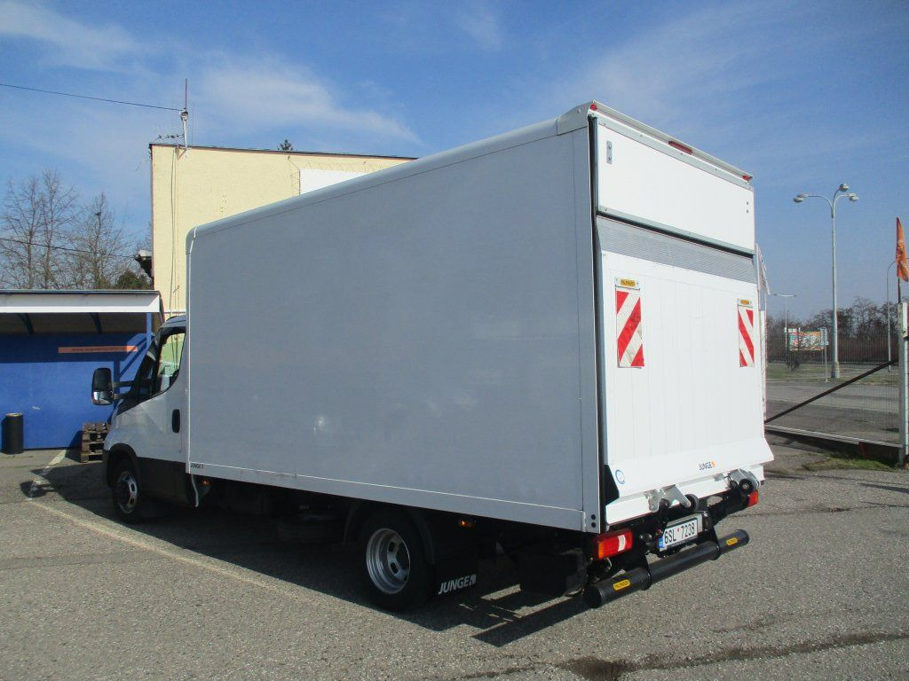 Furgoneta caja cerrada Iveco 35C16 Daily,2.3L Palfinger: foto 8