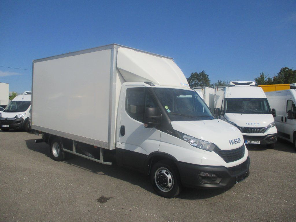 Iveco Daily 35C16 - Furgoneta caja cerrada: foto 3 Iveco Daily 35C16 - Furgoneta caja cerrada: foto 3