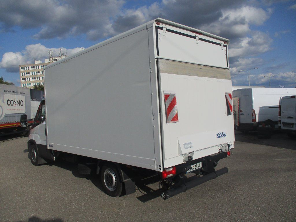 Iveco Daily 35S16 mit LBW - Furgoneta caja cerrada: foto 4 Iveco Daily 35S16 mit LBW - Furgoneta caja cerrada: foto 4