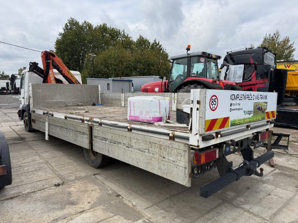 MAN 12.185 EURO 3 Kran UNBEWEGLICH - Camión grúa: foto 5 MAN 12.185 EURO 3 Kran UNBEWEGLICH - Camión grúa: foto 5