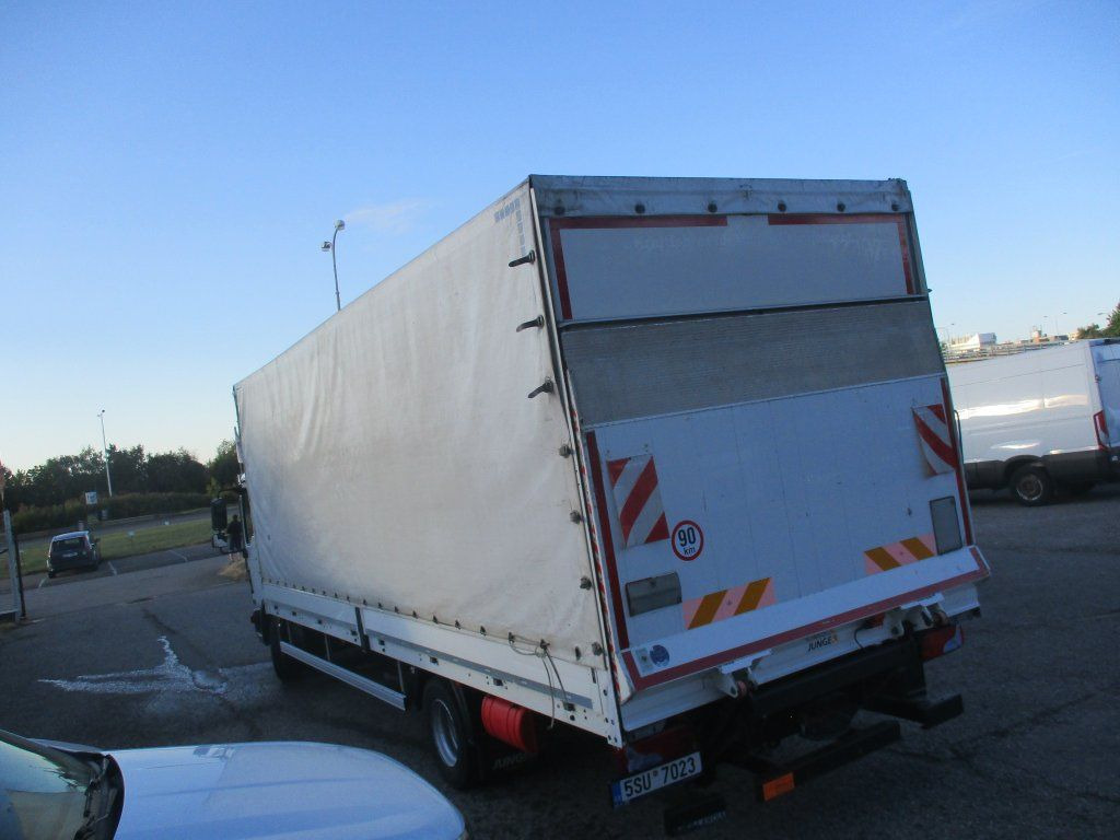 MAN TGL 12.220 - Camión lona: foto 4 MAN TGL 12.220 - Camión lona: foto 4