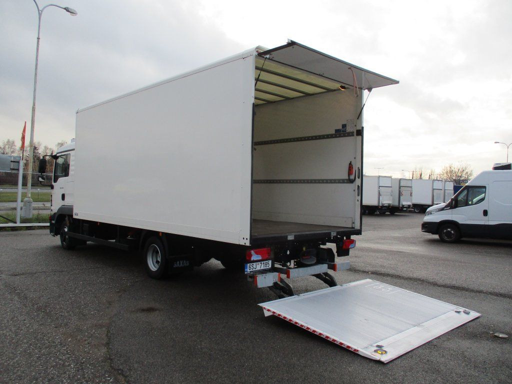 Camión caja cerrada MAN TGL 8.190: foto 12 Camión caja cerrada MAN TGL 8.190: foto 12