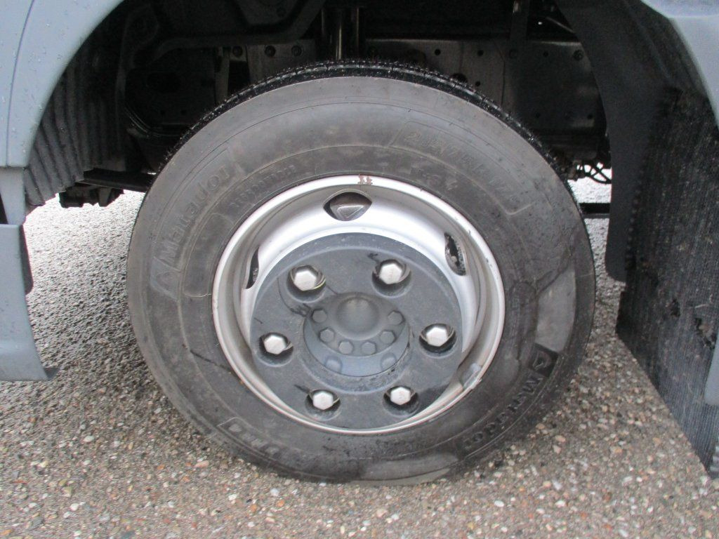 Camión caja cerrada MAN TGL 8.190: foto 16 Camión caja cerrada MAN TGL 8.190: foto 16