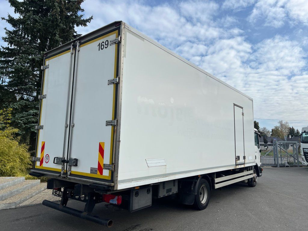 MAN TGL12.220 EURO 6 Carrier Xarios 600 - Camión frigorífico: foto 4 MAN TGL12.220 EURO 6 Carrier Xarios 600 - Camión frigorífico: foto 4