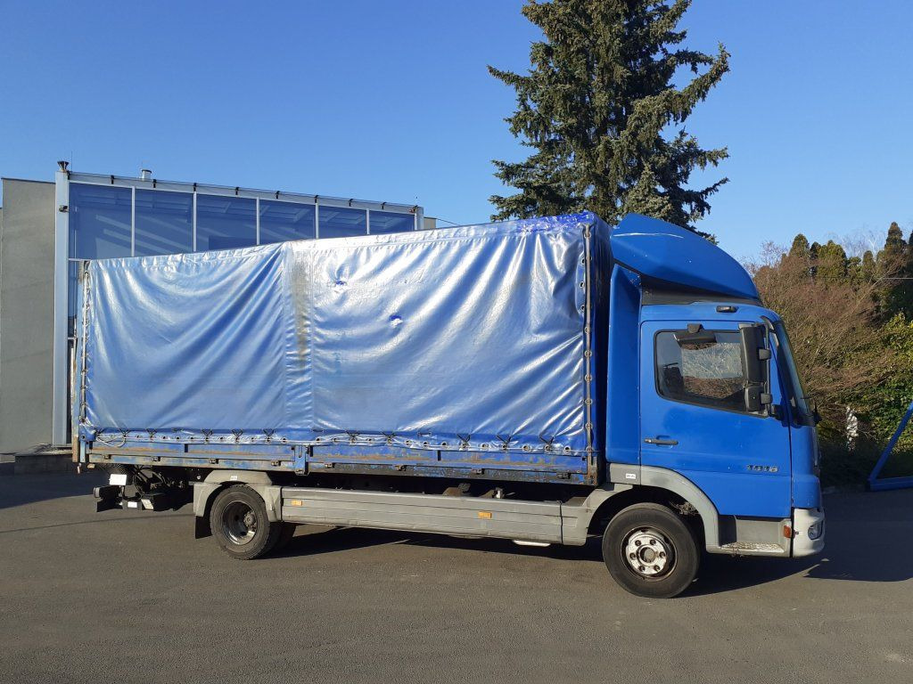 Mercedes-Benz 1018 Atego EURO 3 - Camión lona: foto 3 Mercedes-Benz 1018 Atego EURO 3 - Camión lona: foto 3