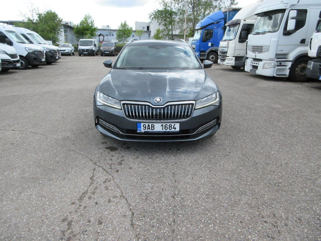 Skoda 2.0 Tdi  Style - Coche familiar: foto 4 Skoda 2.0 Tdi  Style - Coche familiar: foto 4