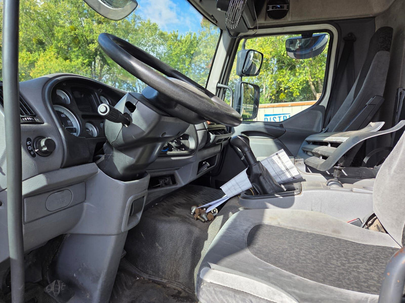 DAF LF55 250 - 19 tons - Camión lona: foto 4 DAF LF55 250 - 19 tons - Camión lona: foto 4